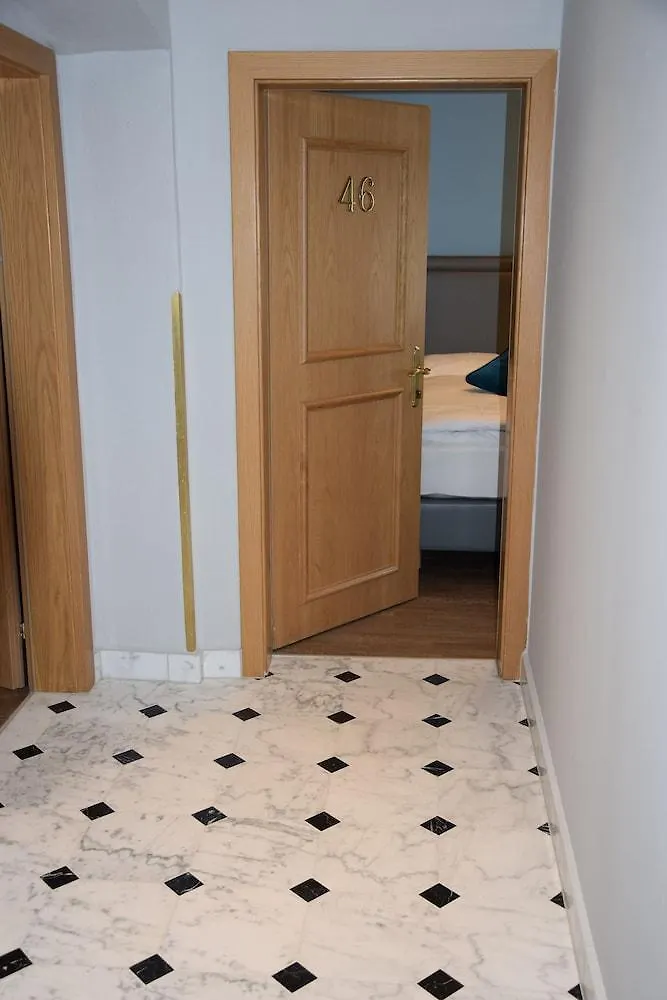 Atel Hotel Lasserhof Salzburg